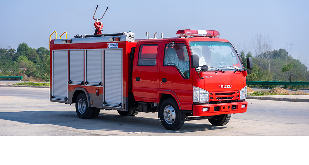 五十铃700P内藏水罐消防车