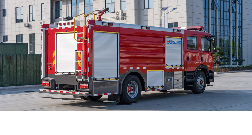 东风D9外露水罐消防车