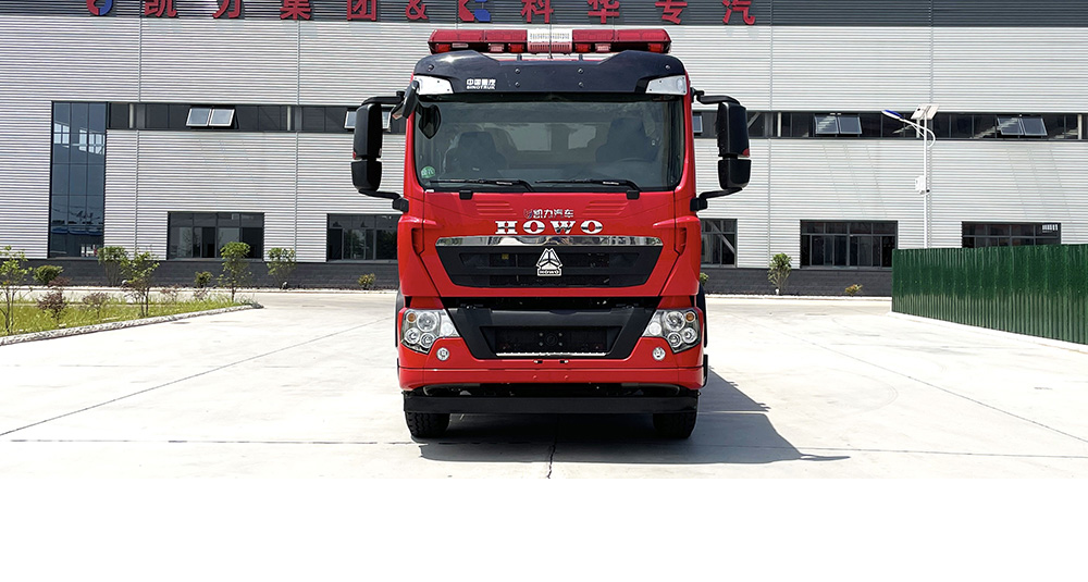 豪沃单桥外露水罐消防车