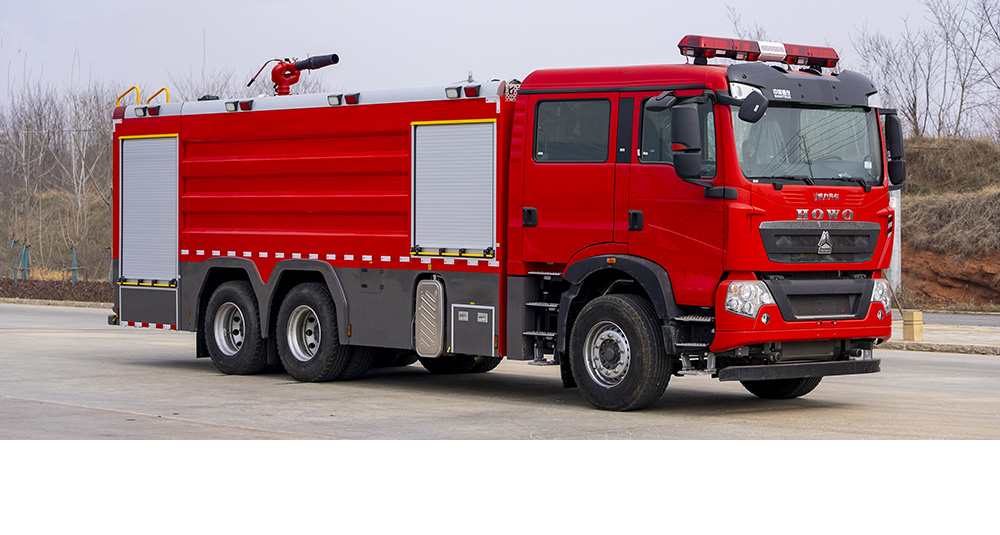 豪沃后双桥外露水罐消防车