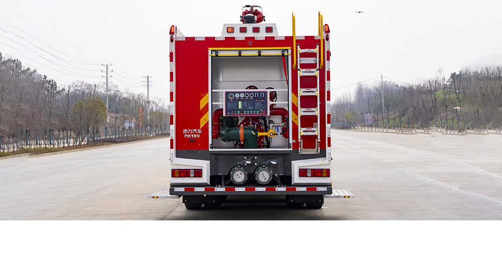 豪沃后双桥外露水罐消防车