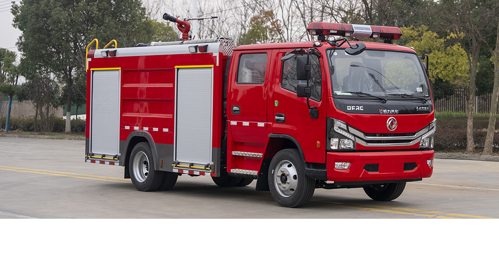 东风大多利卡泡沫消防车