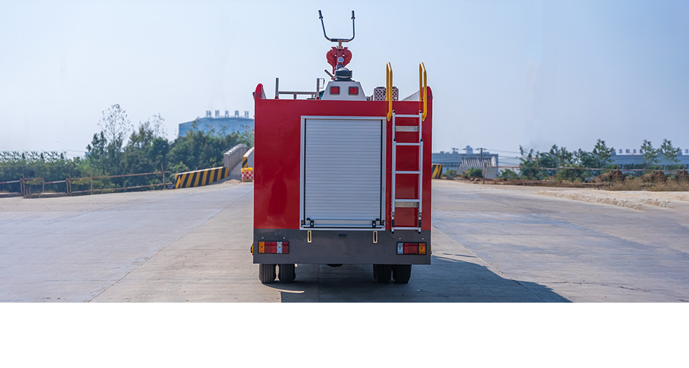 五十铃600P泡沫消防车