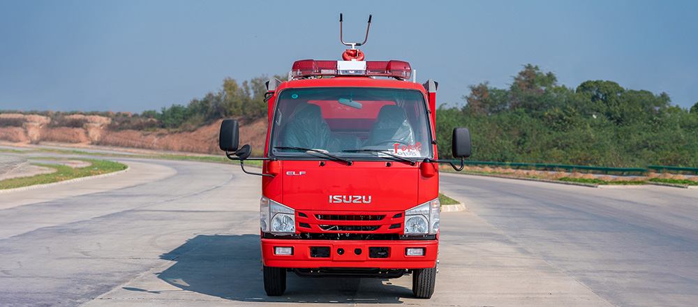 五十铃600P泡沫消防车