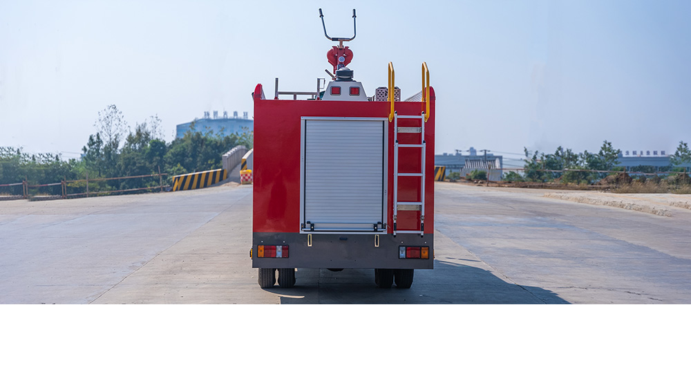 五十铃700P泡沫消防车