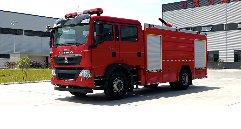 豪沃单桥泡沫消防车