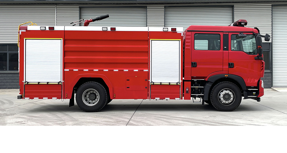 豪沃单桥泡沫消防车