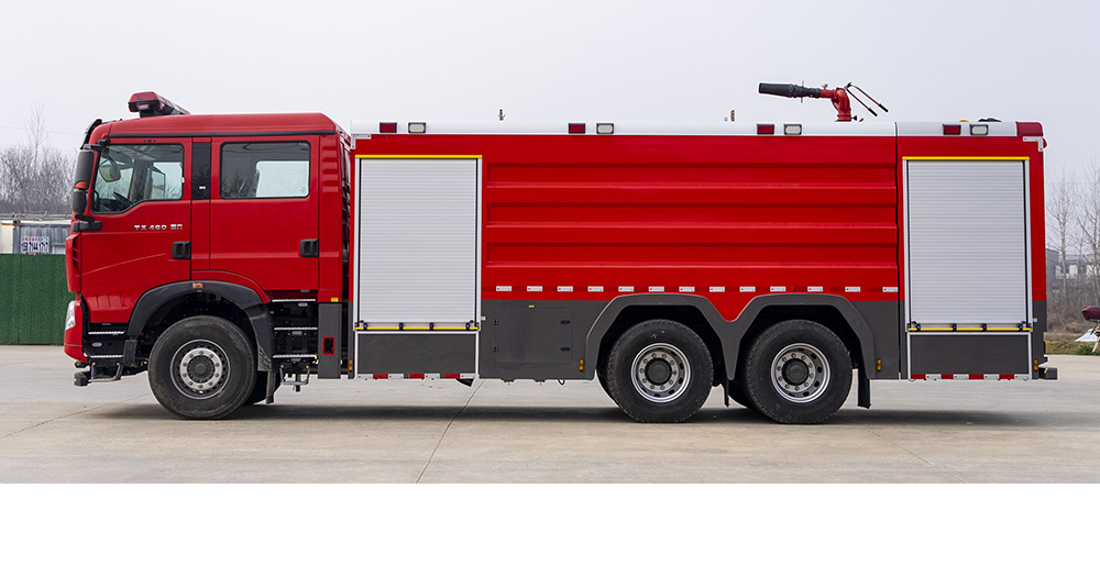 豪沃后双桥泡沫消防车