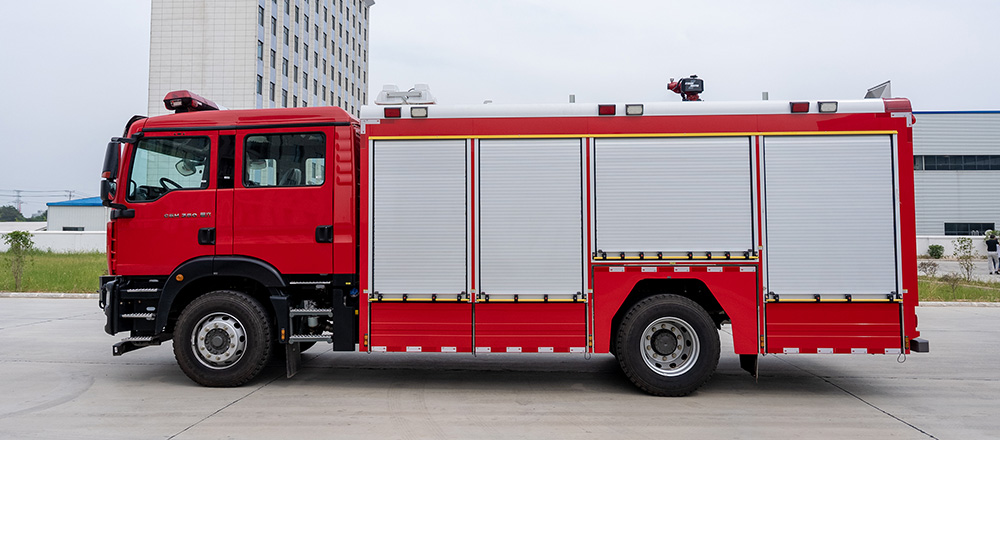 汕德卡单桥城市主战消防车