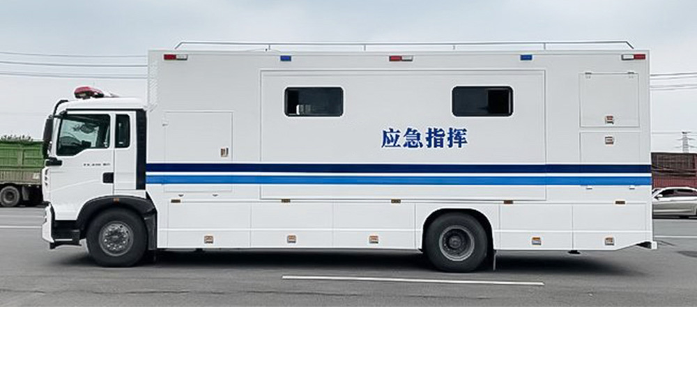 通信指挥车