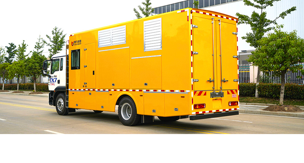 豪沃排水车3000-4000方