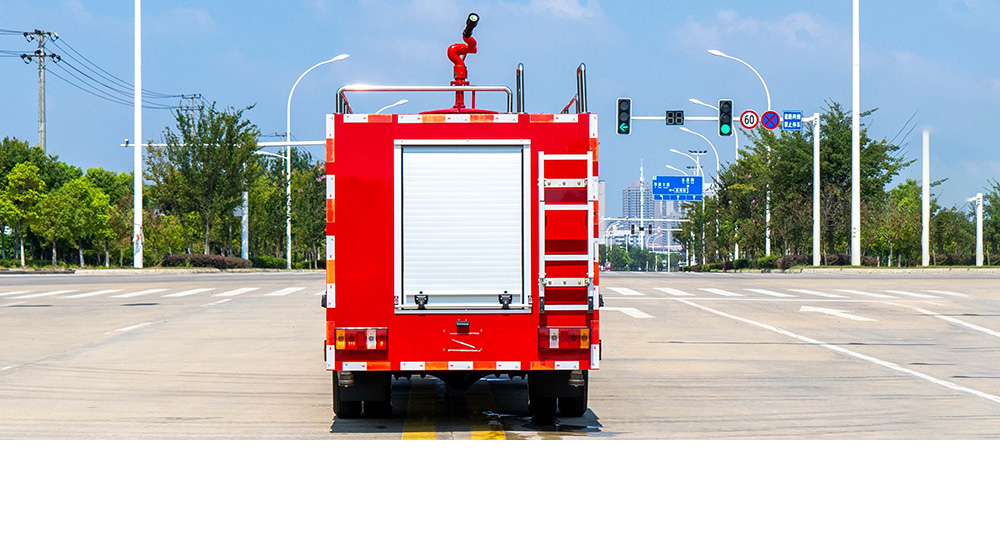 小卡之星2消防洒水车