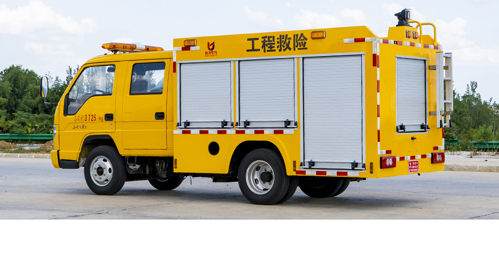 小卡之星3双排消防洒水车