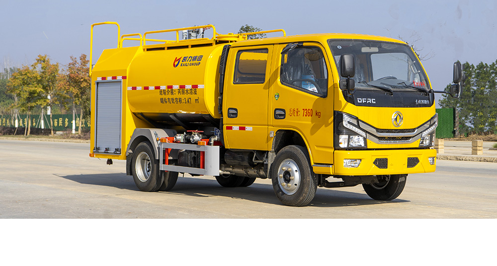 东风小多利卡双排消防洒水车