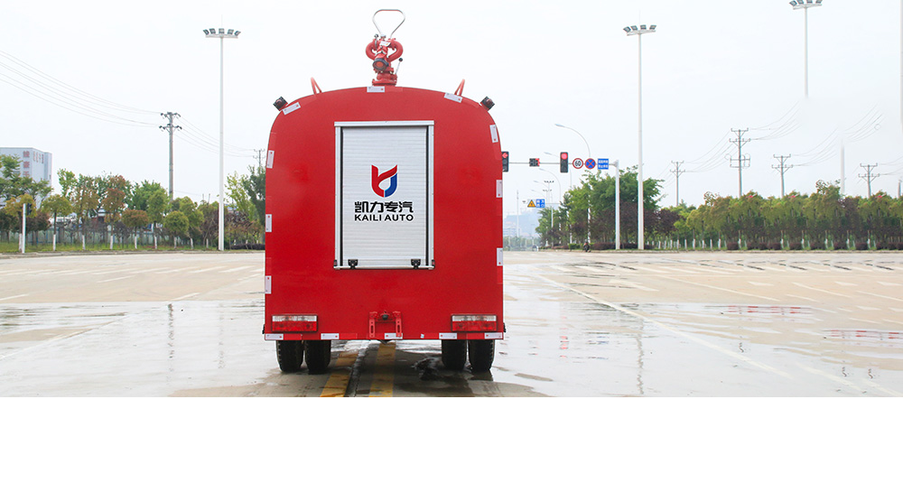 东风大多利卡消防洒水车