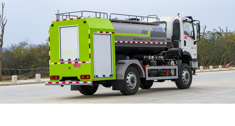 D1四驱消防洒水车