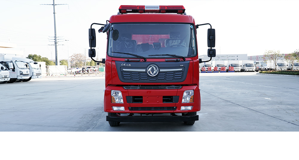 东风天锦消防洒水车