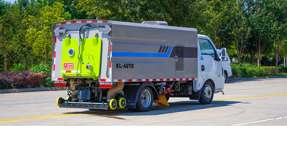 东风途逸纯电洗扫车