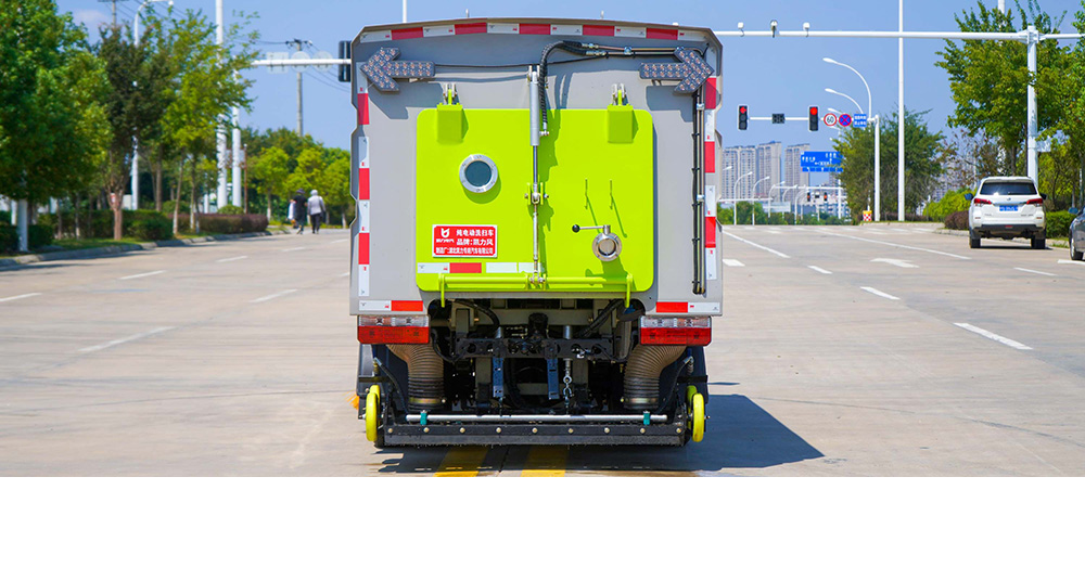 东风途逸纯电洗扫车