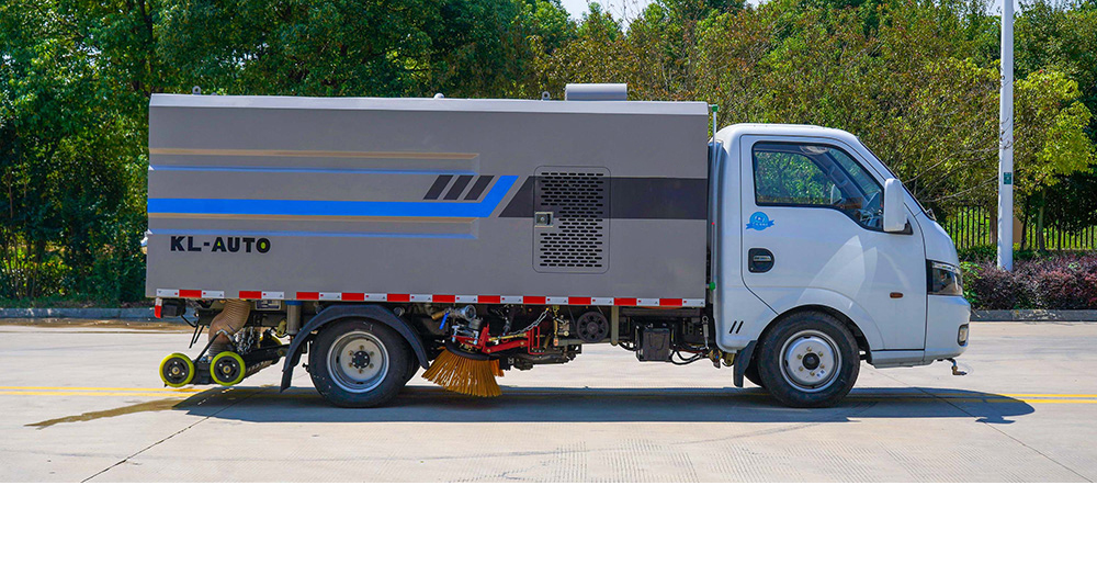 东风途逸纯电洗扫车