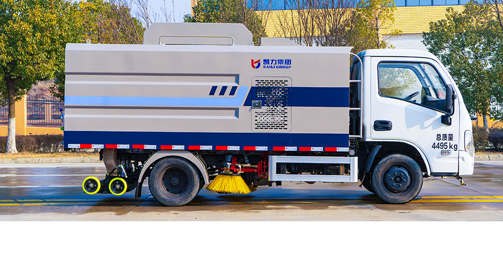 跃进ES80纯电洗扫车