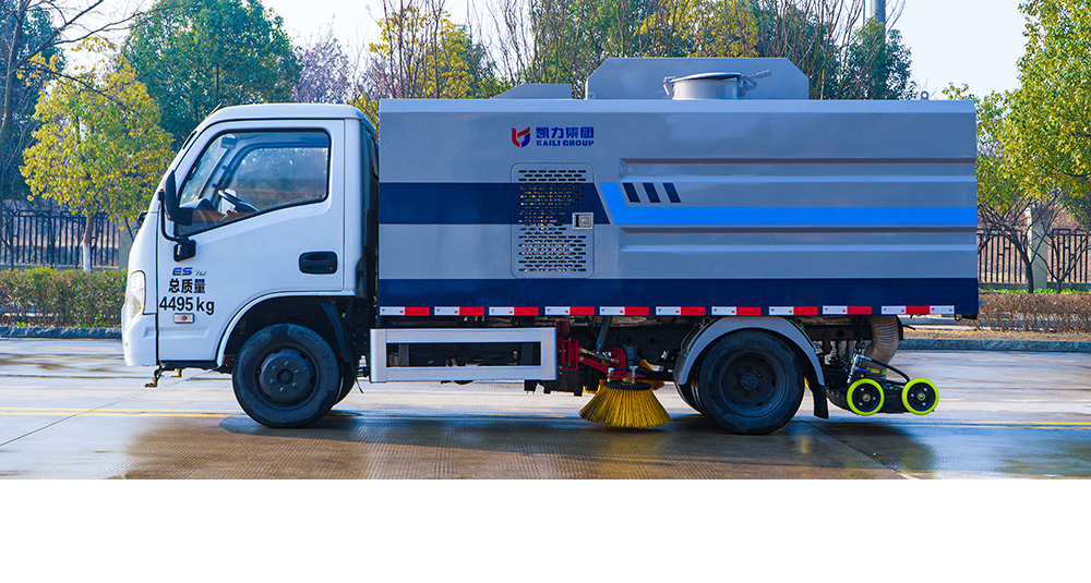 跃进ES80纯电洗扫车