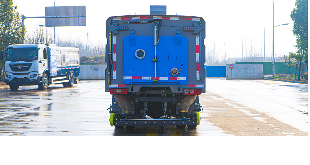 跃进ES80纯电洗扫车