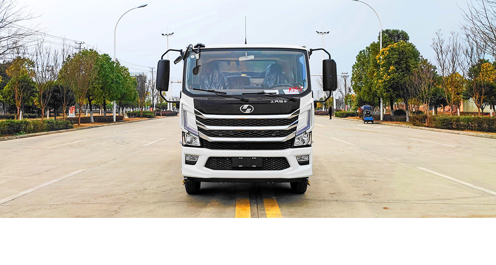 上汽跃进纯电洗扫车