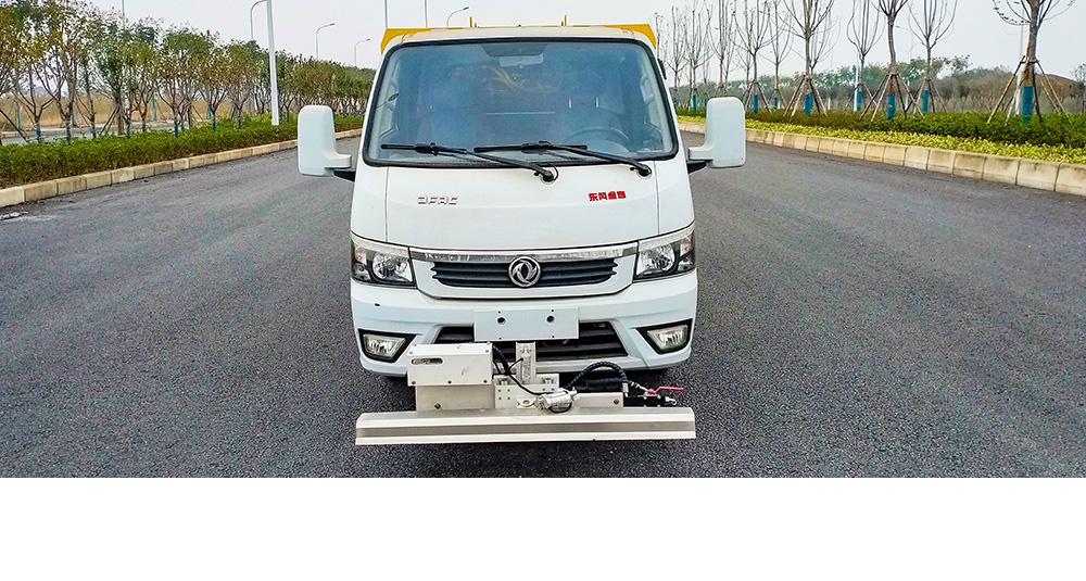 东风途逸纯电路面清洗车