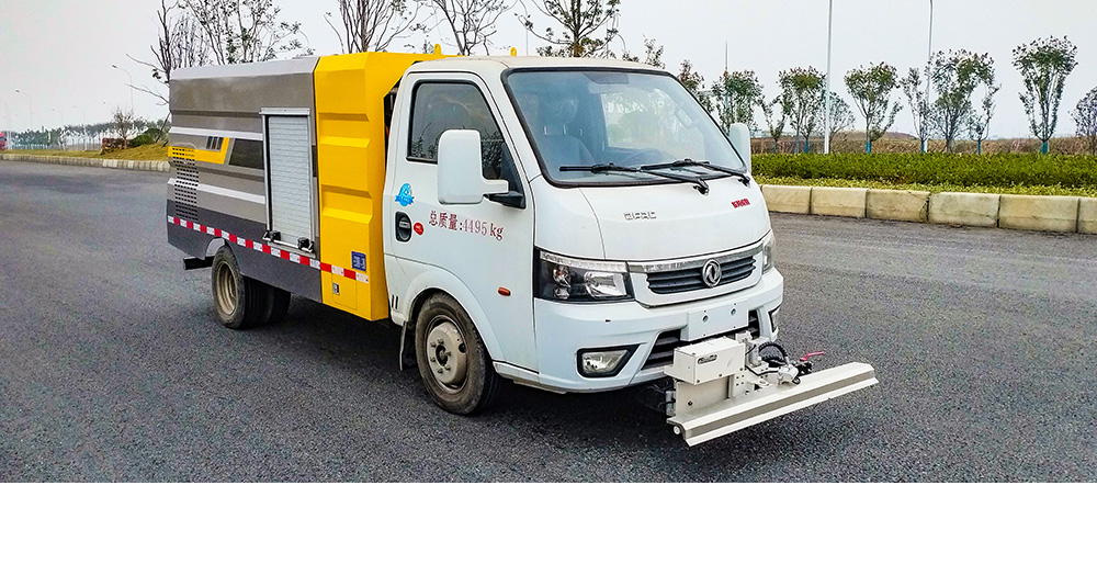 东风途逸纯电路面清洗车
