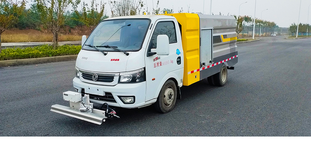 东风途逸纯电路面清洗车