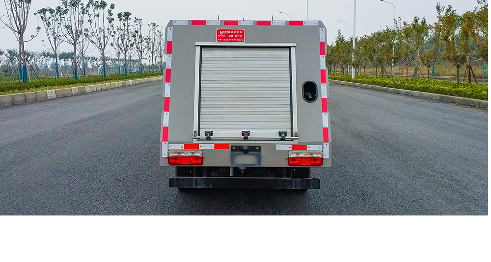 东风途逸纯电路面清洗车