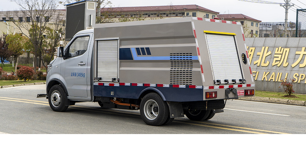 长安神骐纯电路面清洗车