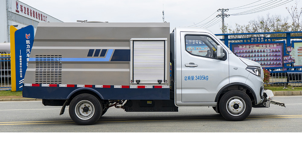 长安神骐纯电路面清洗车