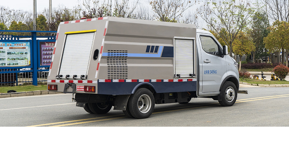 长安神骐纯电路面清洗车