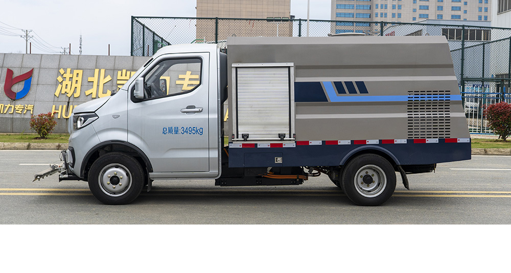 长安神骐纯电路面清洗车