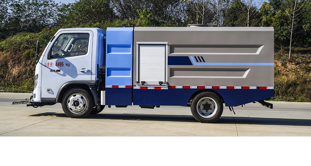 福田领航S1纯电路面清洗车