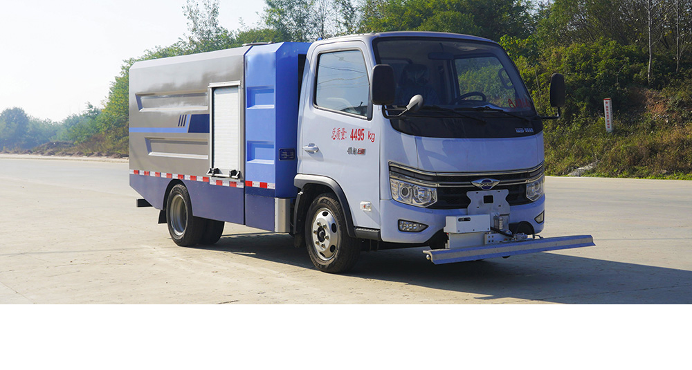 福田领航S1纯电路面清洗车