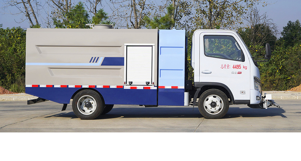 福田领航S1纯电路面清洗车