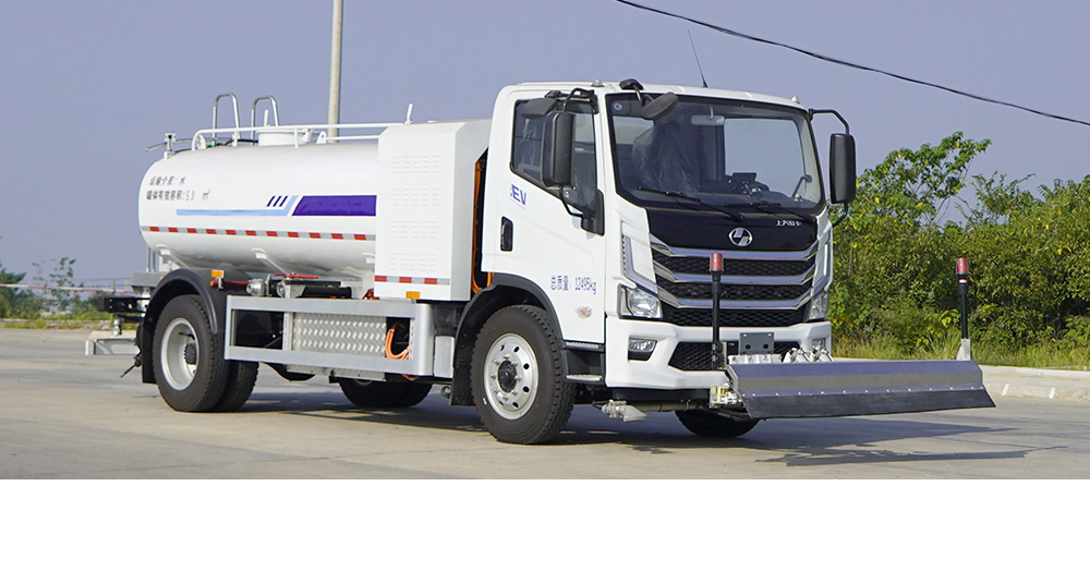 上汽跃进纯电路面清洗车