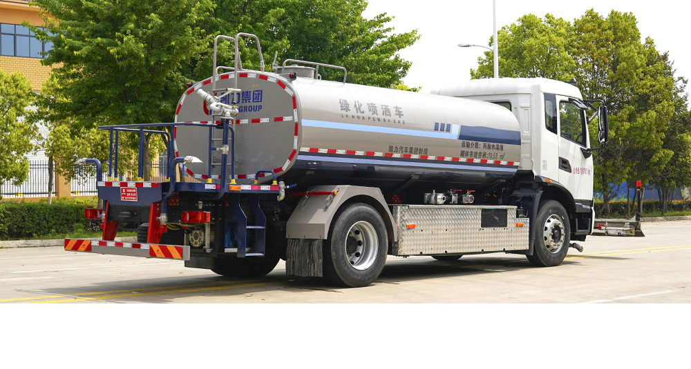 东风天锦纯电路面清洗车