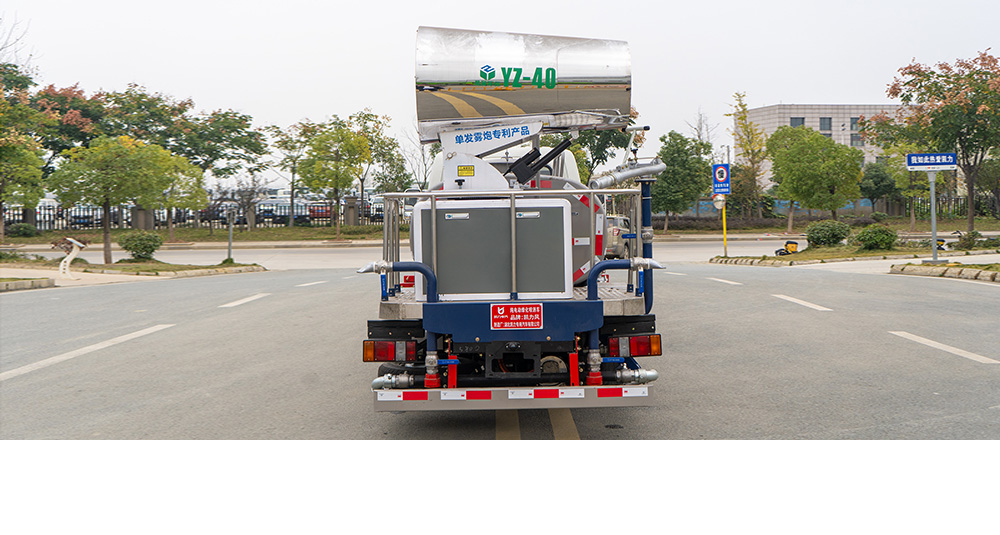 东风华神纯电绿化喷洒车