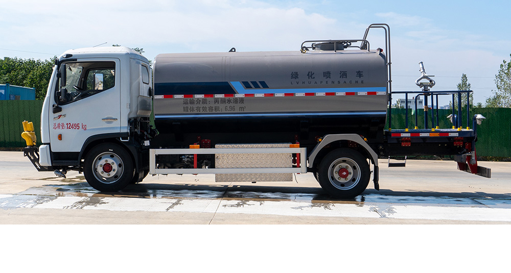 东风凯普特纯电绿化喷洒车