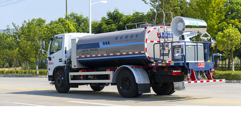 东风福瑞卡混动绿化喷洒车