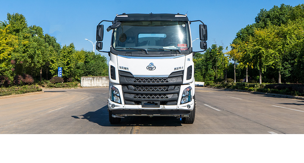 东风柳汽M3纯电绿化喷洒车