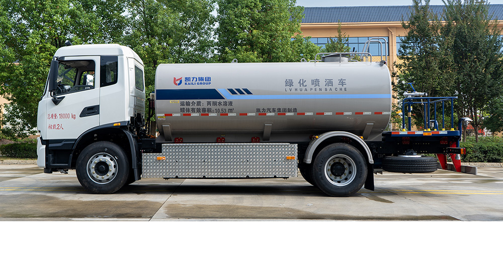 东风天锦纯电绿化喷洒车