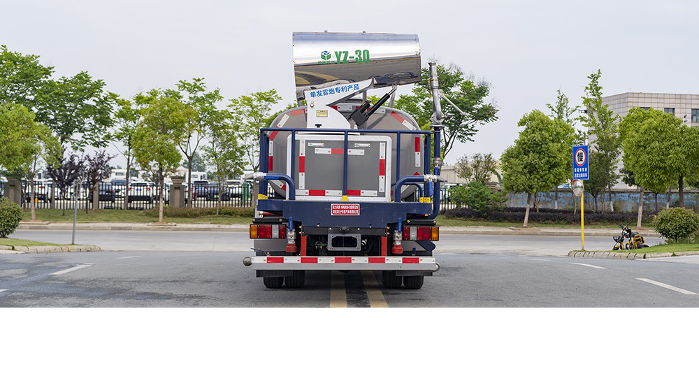 东风华神纯电多功能抑尘车