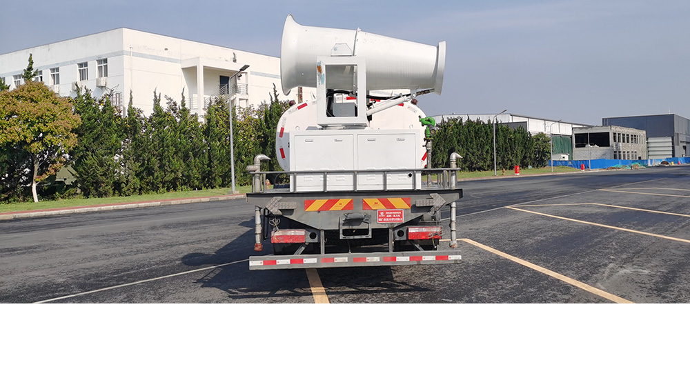 东风D9纯电多功能抑尘车