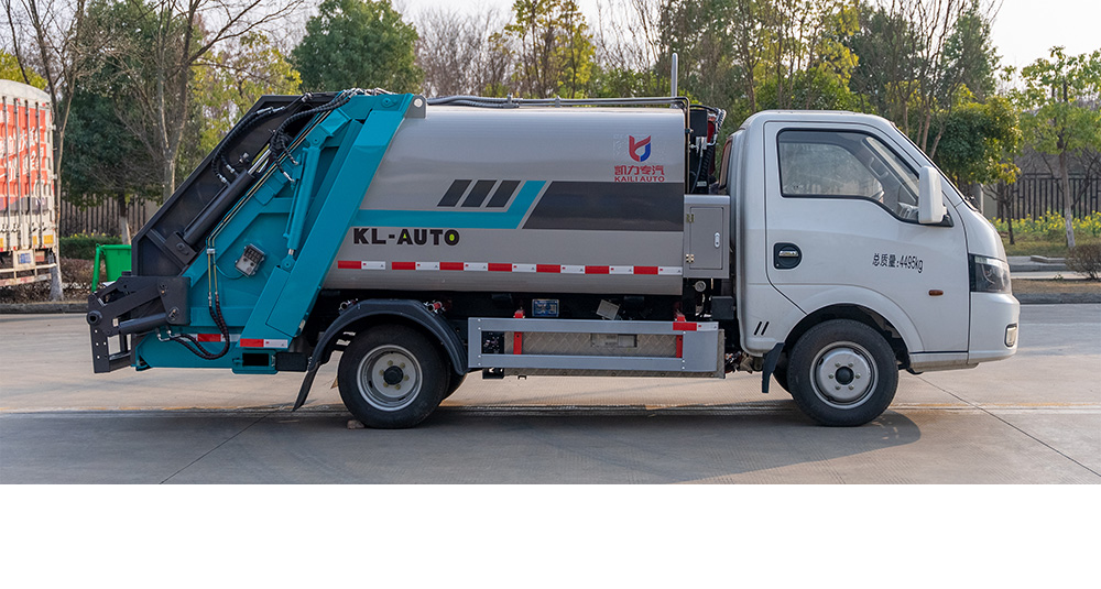 东风途逸纯电压缩式垃圾车