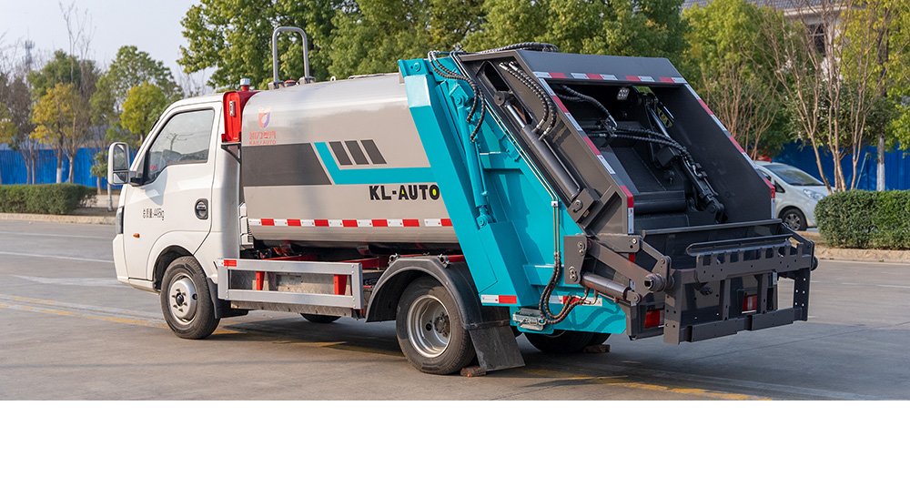 东风途逸纯电压缩式垃圾车